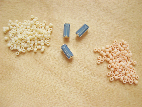 браслеты из бисера и камней своими руками