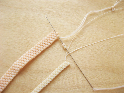 красивыебраслеты из бисера и камней