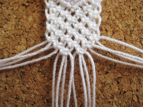 необычное плетение браслета