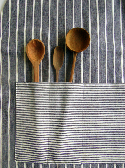 http://www.creative-handmade.org/images/Autors/Olesya/unisex_%20apron_2.jpg