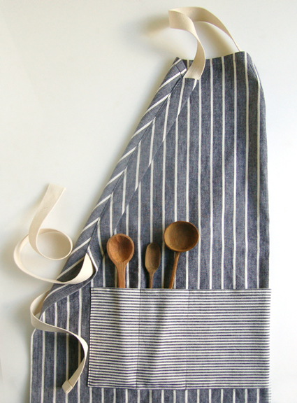 http://www.creative-handmade.org/images/Autors/Olesya/unisex_%20apron_3.jpg