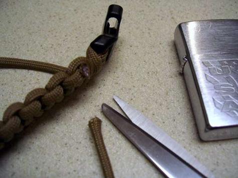 браслет из паракорда