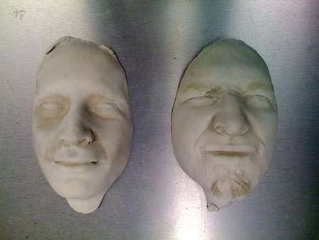 маска лица из гипса 